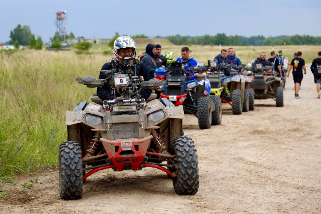 Europejski Dakar na drawskim poligonie