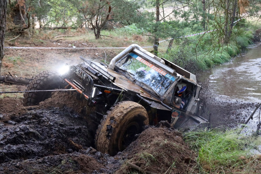 Europejski Dakar na drawskim poligonie