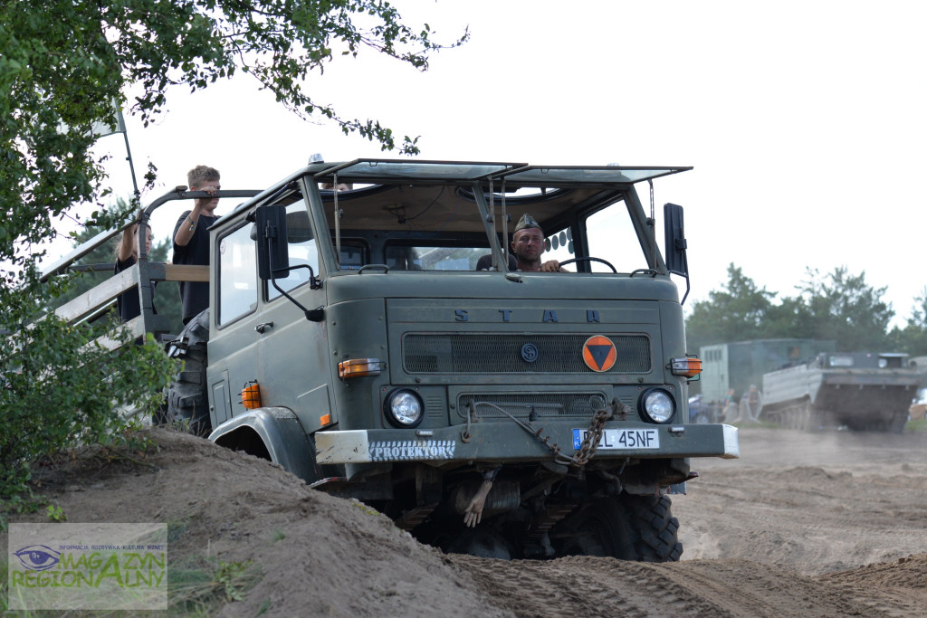 Gąsienice i Podkowy - Zlot Pojazdów Militarnych