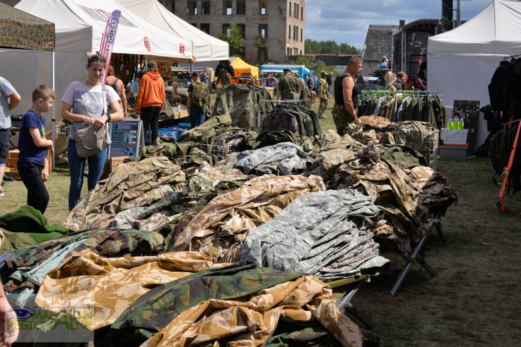 Gąsienice i Podkowy - Zlot Pojazdów Militarnych