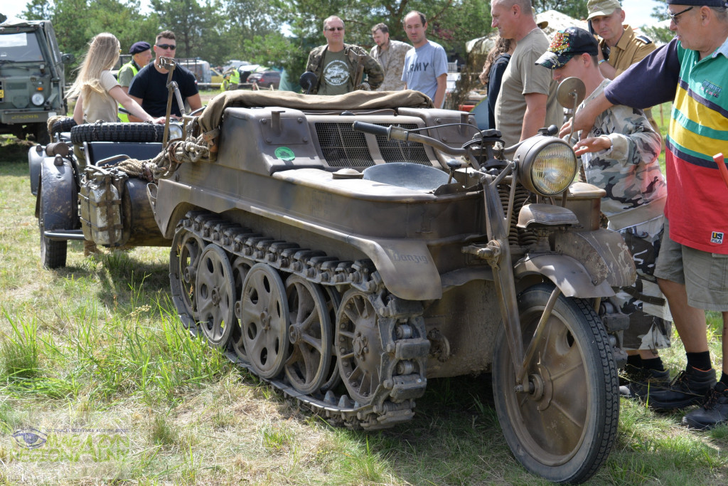 Gąsienice i Podkowy - Zlot Pojazdów Militarnych