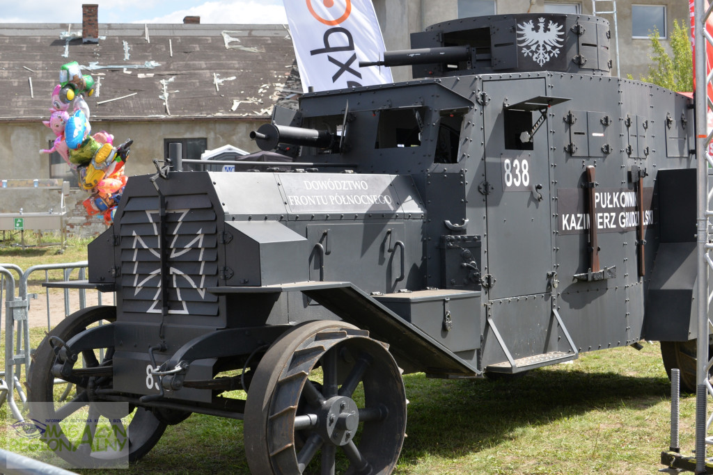 Gąsienice i Podkowy - Zlot Pojazdów Militarnych