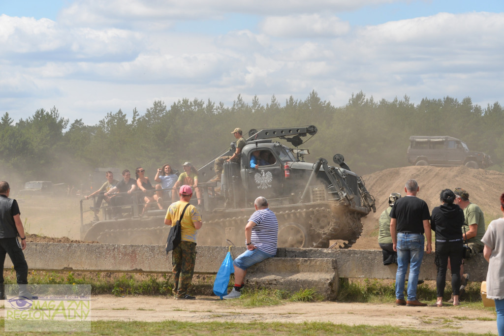 Gąsienice i Podkowy - Zlot Pojazdów Militarnych