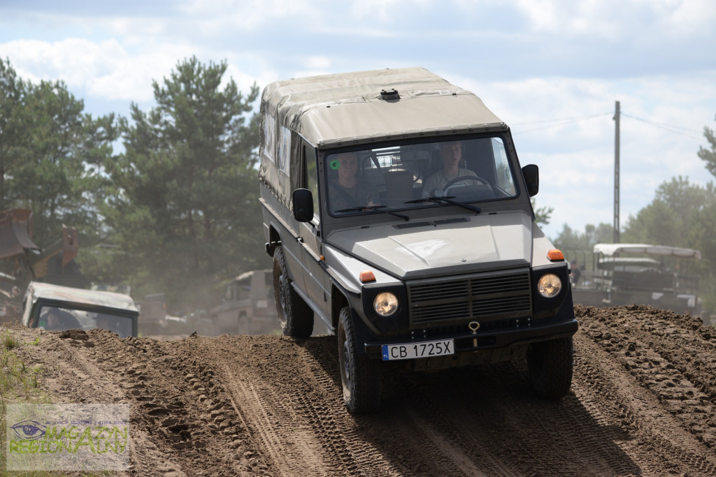 Gąsienice i Podkowy - Zlot Pojazdów Militarnych