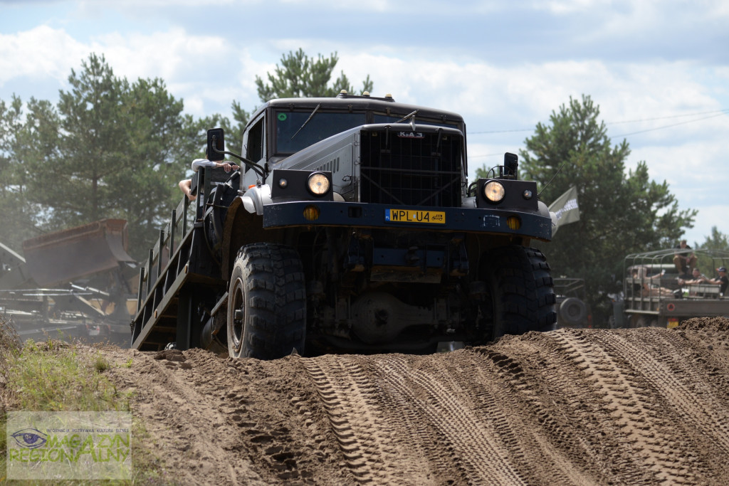 Gąsienice i Podkowy - Zlot Pojazdów Militarnych